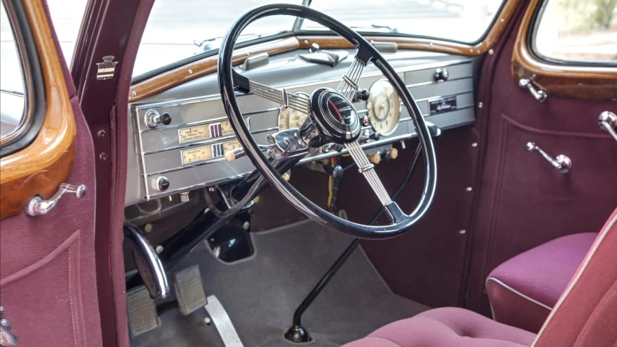 1937 Cadillac V-12 - Image 5 of 12
