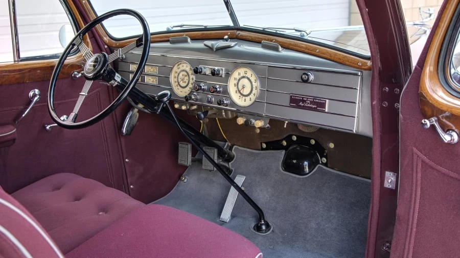 1937 Cadillac V-12 - Image 6 of 12