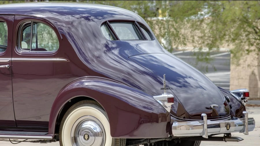 1937 Cadillac V-12 - Image 11 of 12