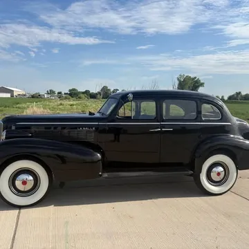 1937 Cadillac LaSalle