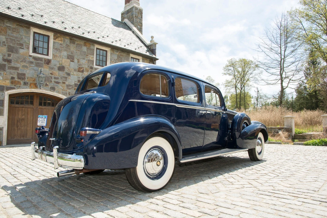 1937 Cadillac Series 70 & 75 - Image 2 of 31