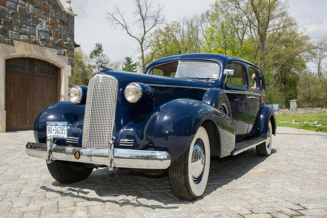 1937 Cadillac Series 70 & 75 - Image 24 of 31