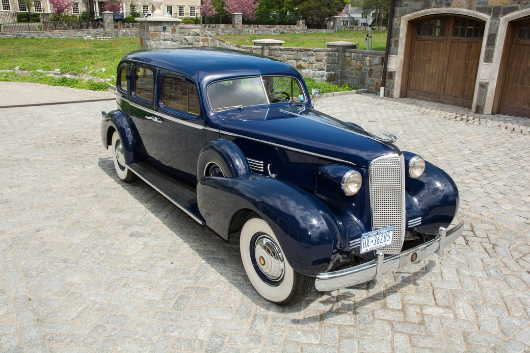 1937 Cadillac Series 70 & 75 - Image 4 of 31