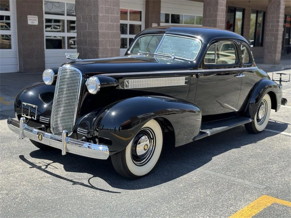 1937 Cadillac Series 60 - Image 5 of 31