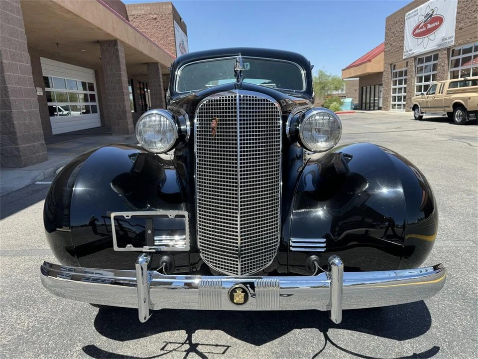 1937 Cadillac Series 60 - Image 12 of 31