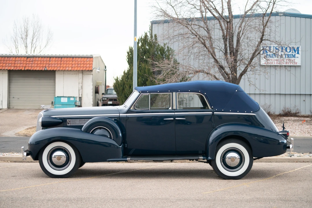 1937 Cadillac Series 60 - Image 3 of 31