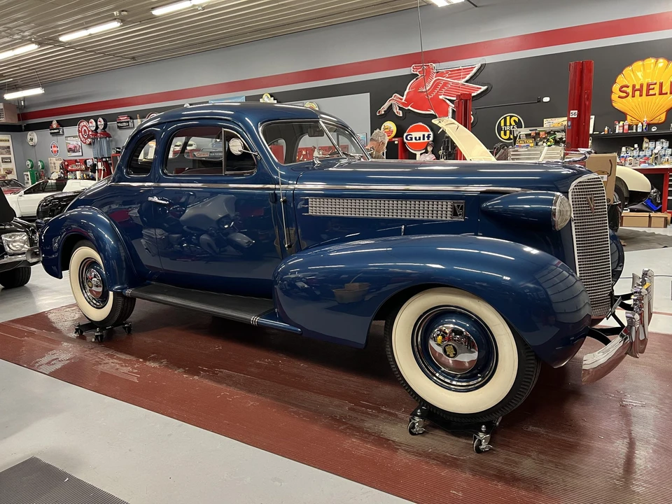 1937 Cadillac Series 60 - Image 28 of 31