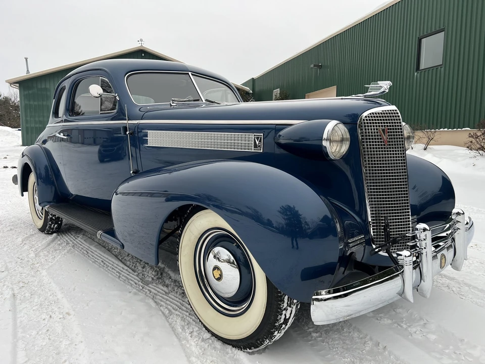 1937 Cadillac Series 60 - Image 3 of 31