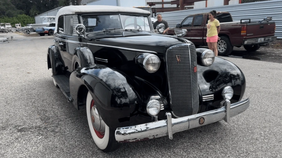 1937 Cadillac Series 70 & 75 - Image 2 of 8