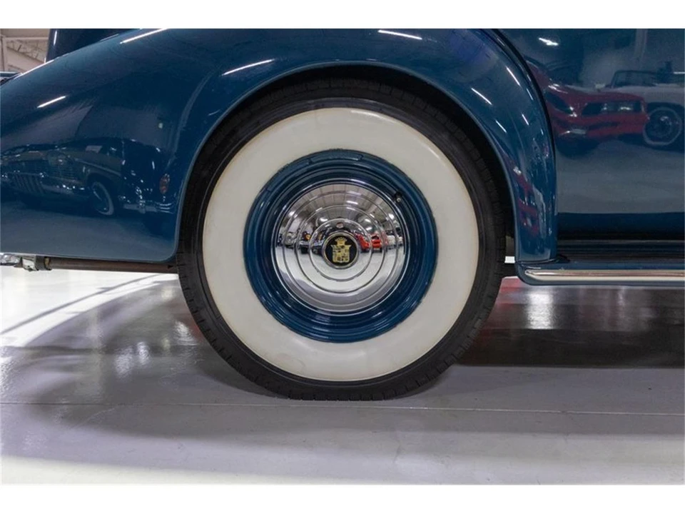 1937 Cadillac Series 70 & 75 - Image 25 of 31