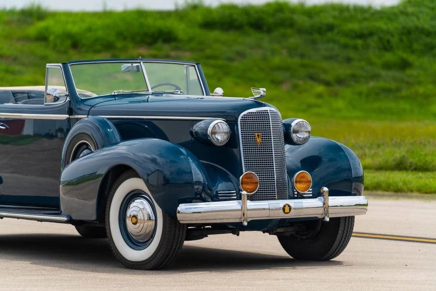 1937 Cadillac Series 70 & 75 - Image 15 of 28