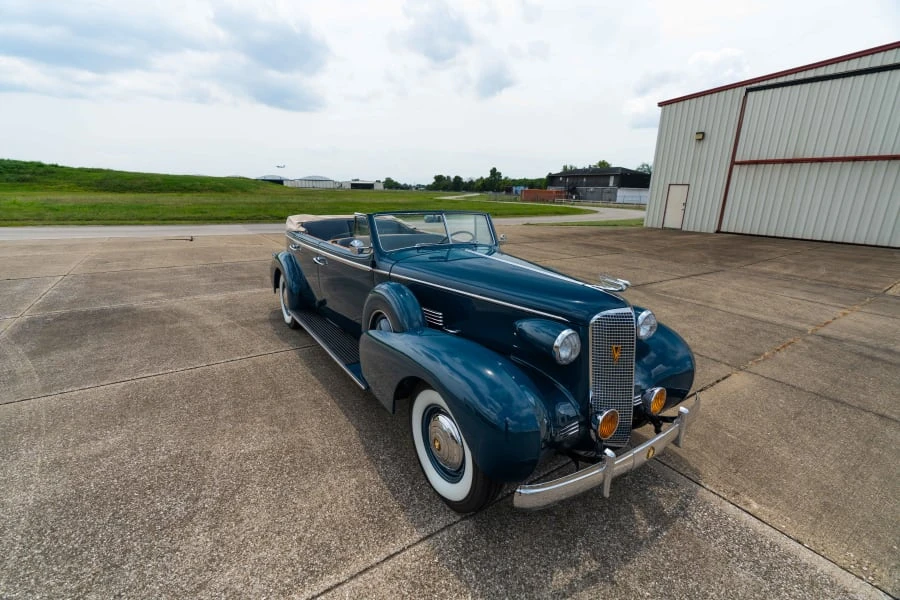 1937 Cadillac Series 70 & 75 - Image 8 of 28