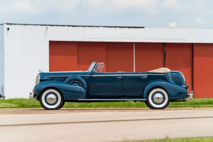 1937 Cadillac Series 70 & 75 - Image 10 of 28