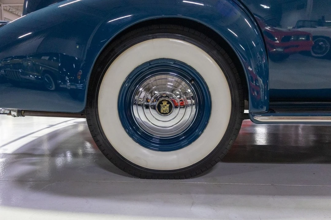1937 Cadillac Series 70 & 75 - Image 27 of 31