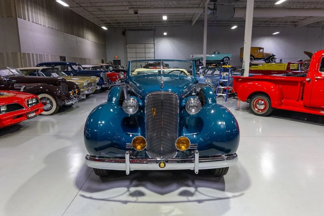 1937 Cadillac Series 70 & 75 - Image 15 of 21