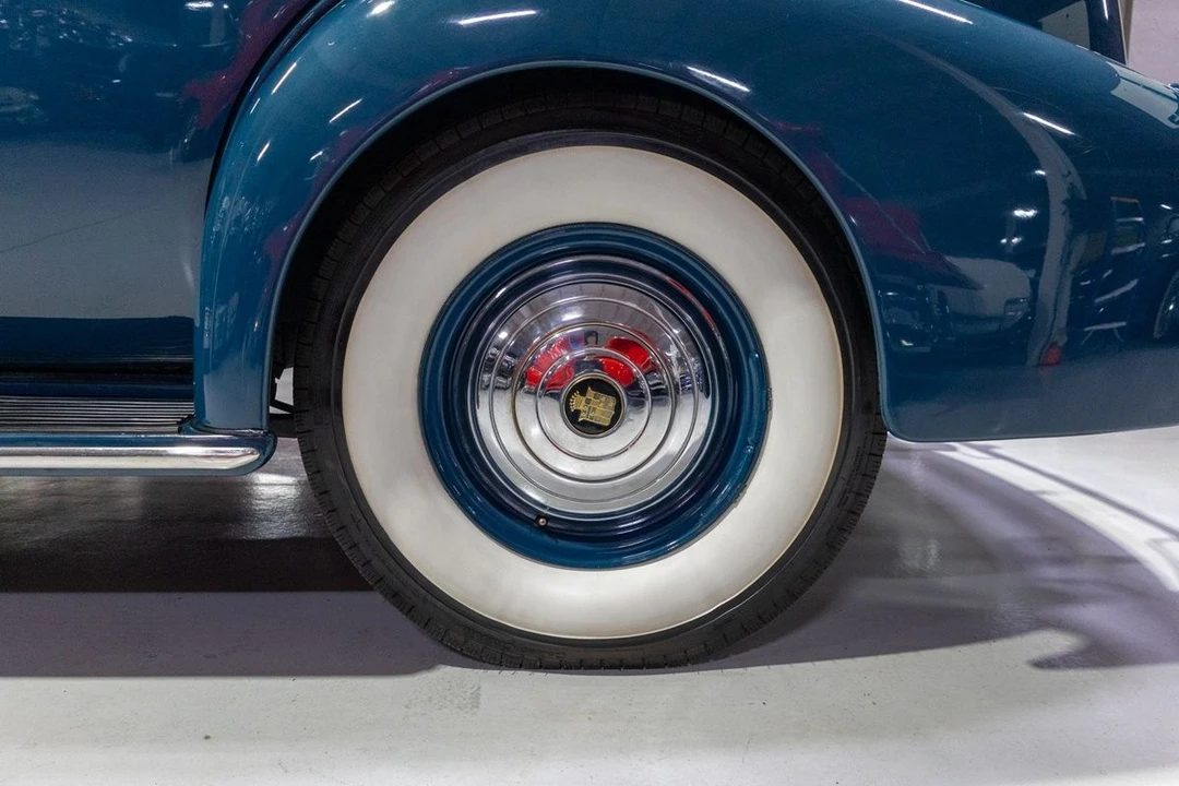 1937 Cadillac Series 70 & 75 - Image 25 of 31