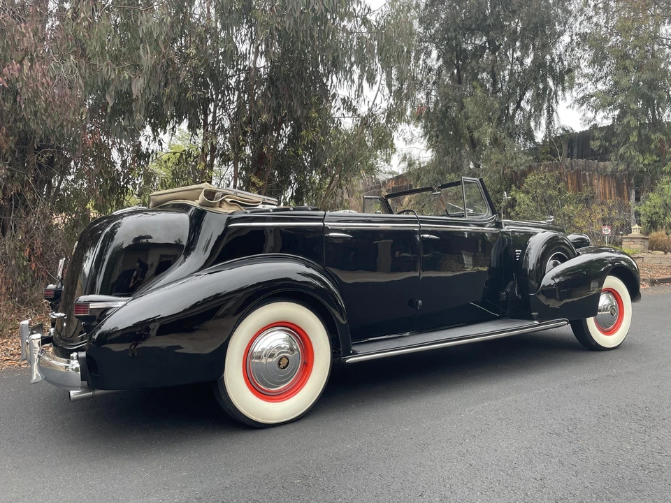 1937 Cadillac Series 70 & 75 - Image 15 of 31