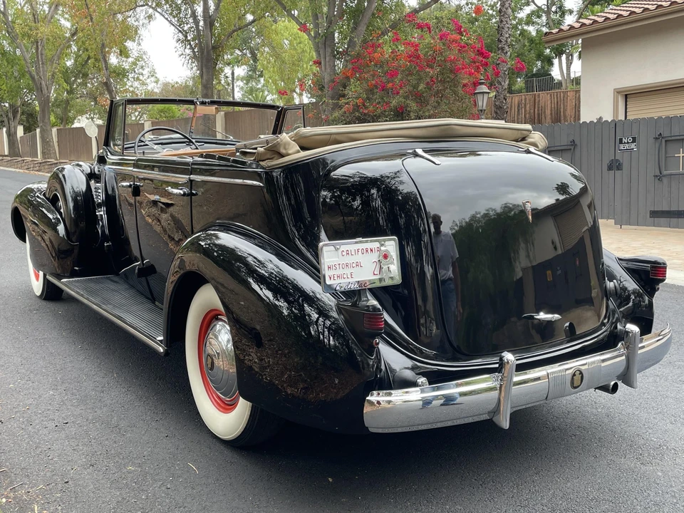 1937 Cadillac Series 70 & 75 - Image 12 of 31