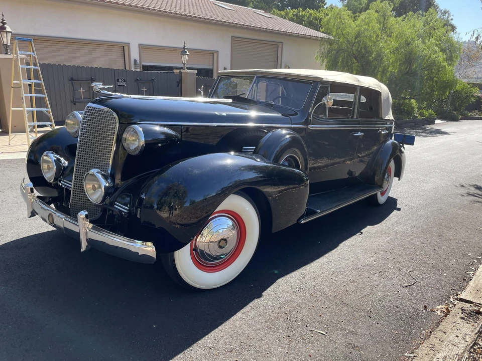 1937 Cadillac Series 70 & 75 - Image 2 of 31