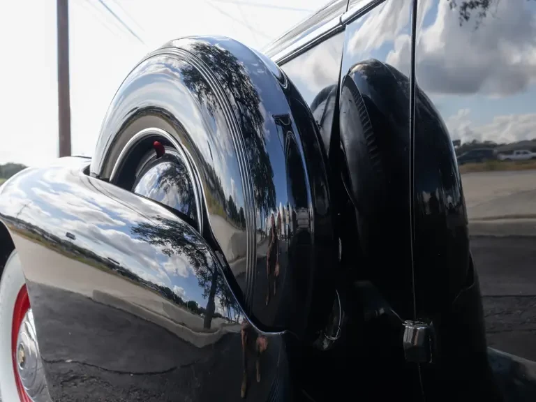 1937 Cadillac V-12 - Image 30 of 31
