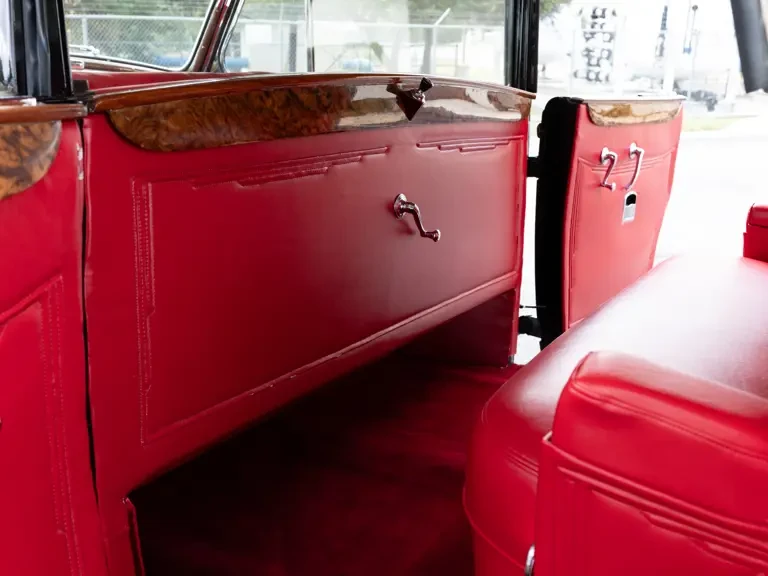1937 Cadillac V-12 - Image 18 of 31
