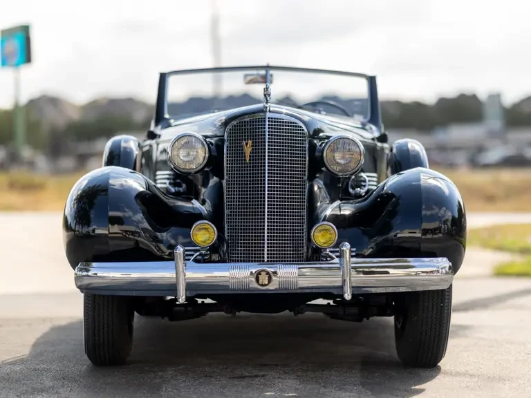 1937 Cadillac V-12 - Image 8 of 31