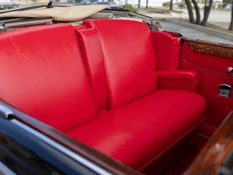 1937 Cadillac V-12 - Image 16 of 31