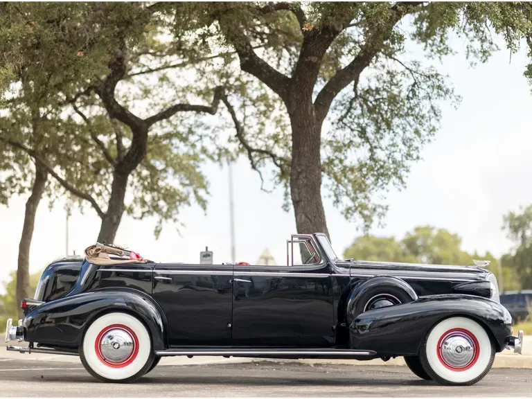 1937 Cadillac V-12 - Image 12 of 31