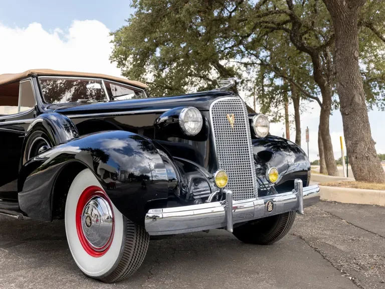 1937 Cadillac V-12 - Image 21 of 31