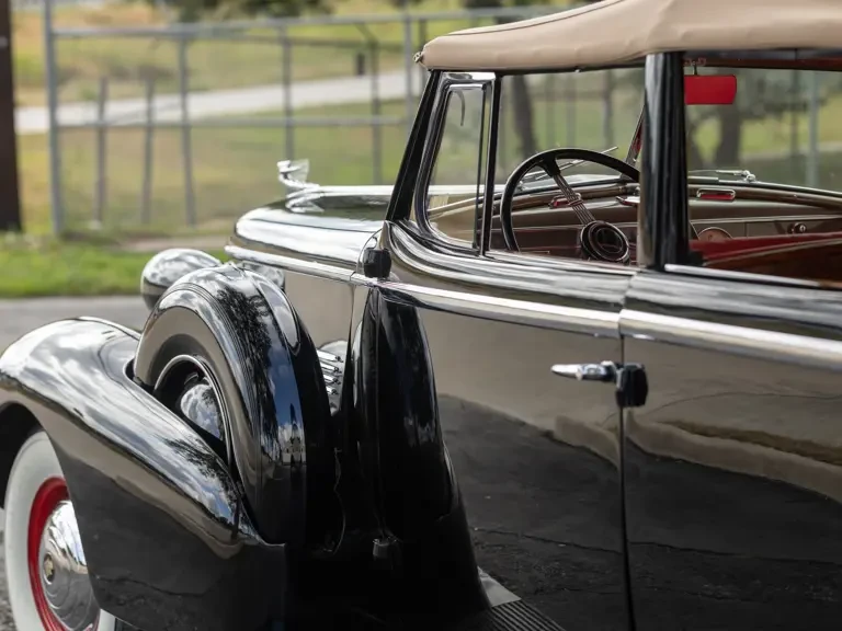 1937 Cadillac V-12 - Image 23 of 31