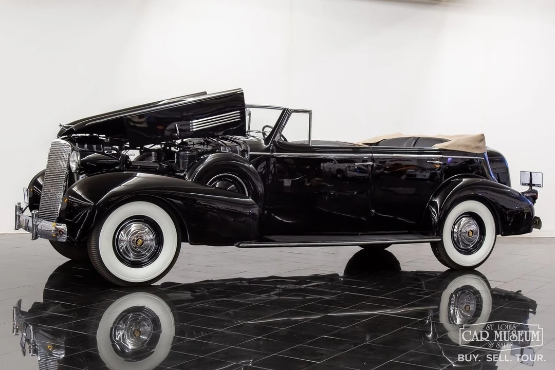 1937 Cadillac Series 70 & 75 - Image 16 of 31