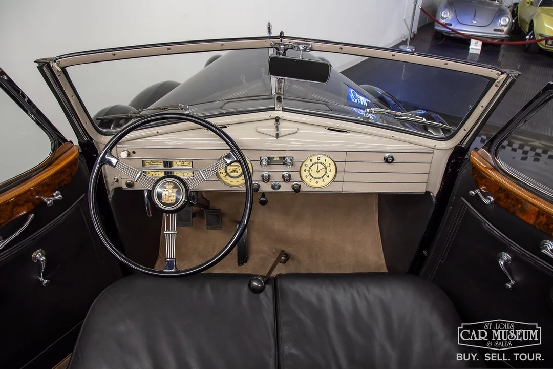1937 Cadillac V-12 - Image 8 of 21