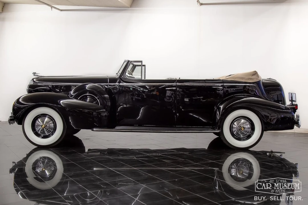 1937 Cadillac Series 70 & 75 - Image 3 of 31