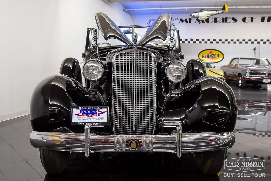 1937 Cadillac Series 70 & 75 - Image 17 of 31