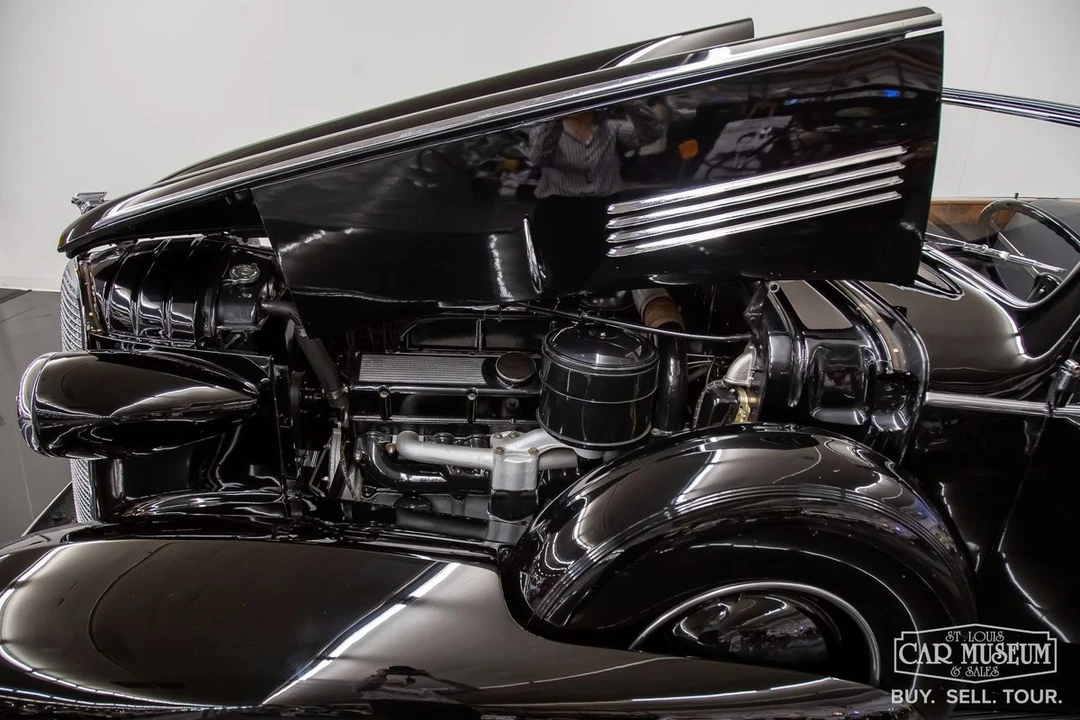 1937 Cadillac Series 70 & 75 - Image 18 of 31