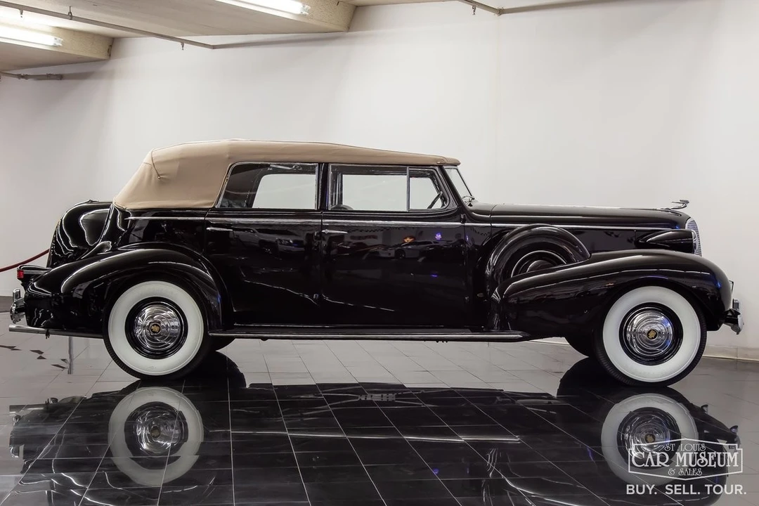 1937 Cadillac Series 70 & 75 - Image 14 of 31
