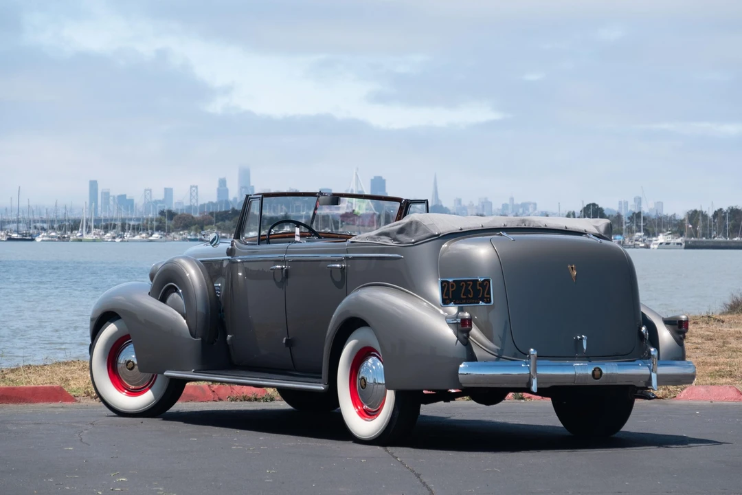 1937 Cadillac V-12 - Image 7 of 31