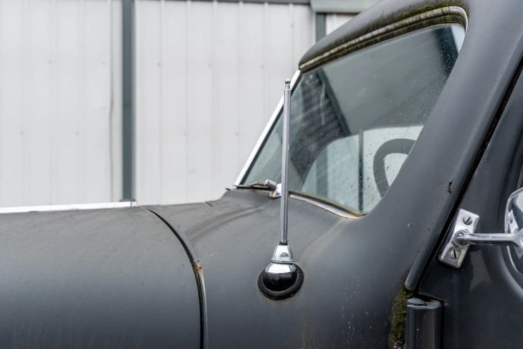 1937 Cadillac V-12 - Image 27 of 31