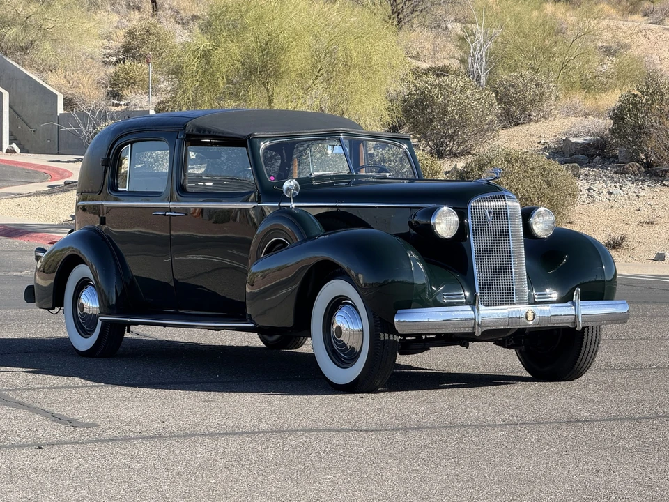 1937 Cadillac V-12 - Image 13 of 31
