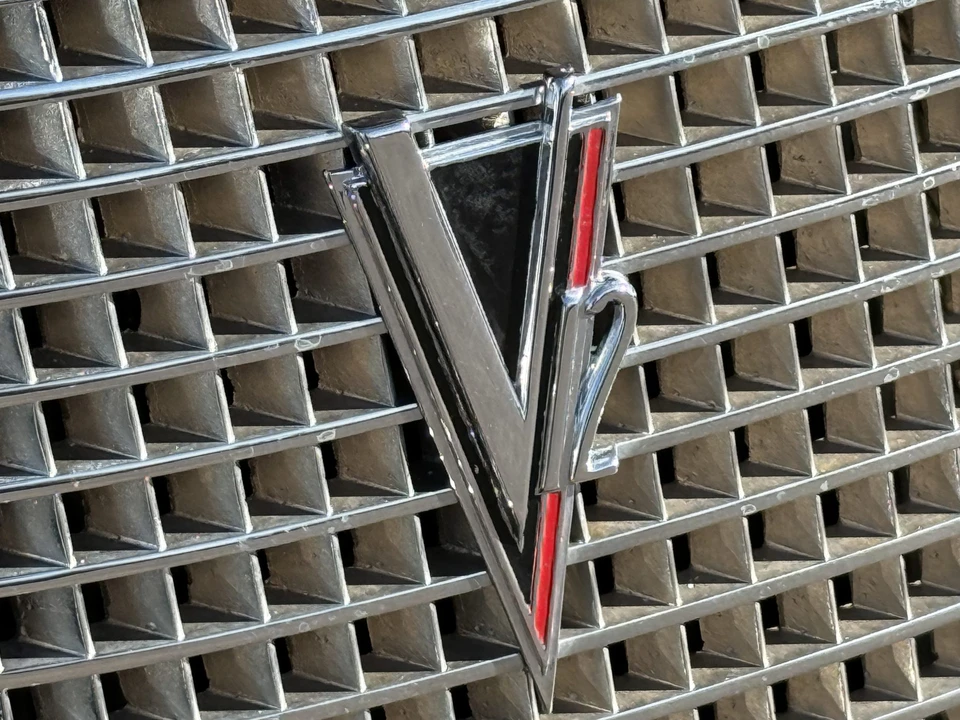 1937 Cadillac V-12 - Image 16 of 31