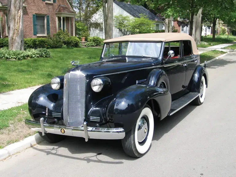 1937 Cadillac V-12 - Image 2 of 2