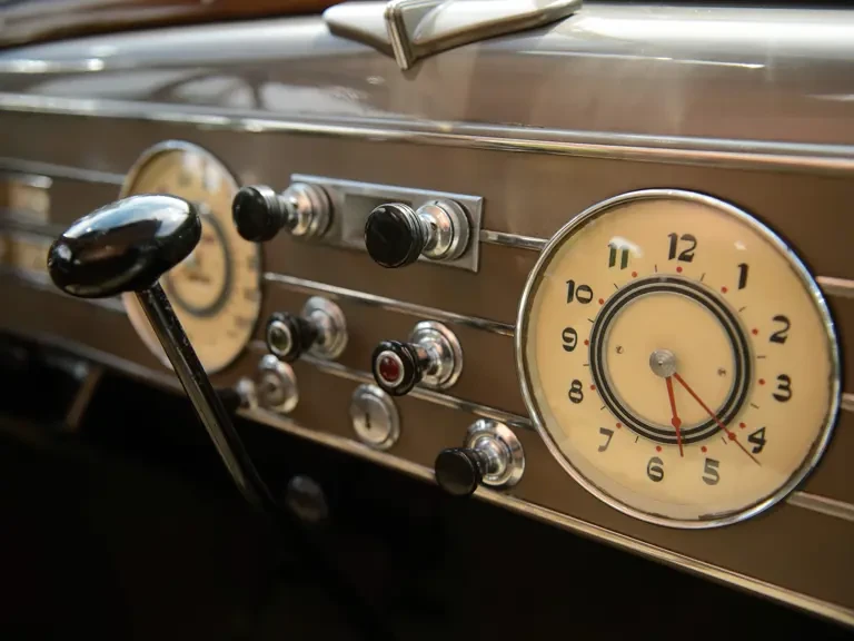 1937 Cadillac V-12 - Image 16 of 27