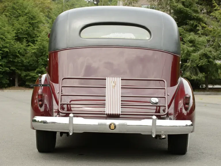 1937 Cadillac V-12 - Image 23 of 27