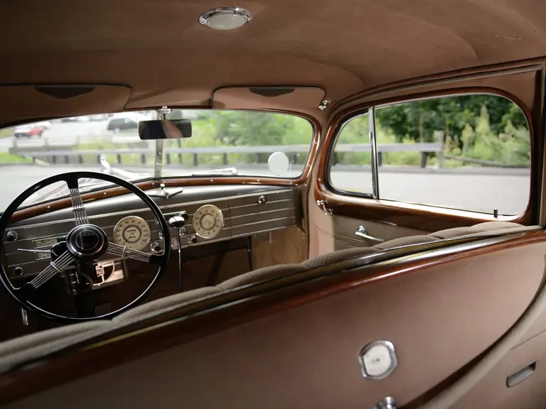 1937 Cadillac V-12 - Image 19 of 27