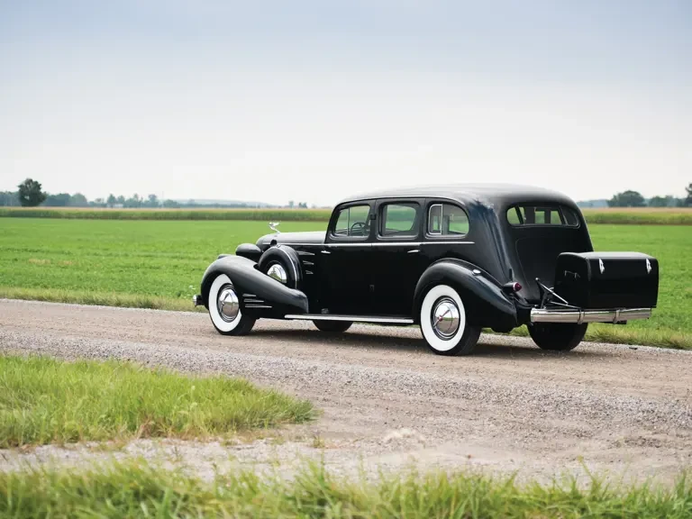 1937 Cadillac Series 70 & 75 - Image 3 of 31