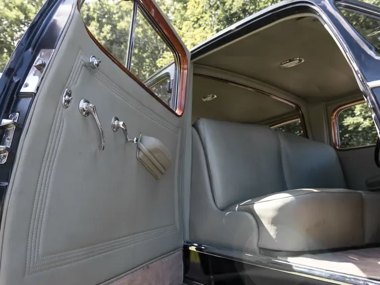 1937 Cadillac Series 70 & 75 - Image 17 of 27