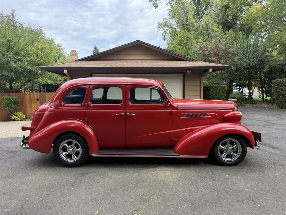 1937 Chevrolet Standard & Master & Master Deluxe & Special Deluxe - Image 5 of 31