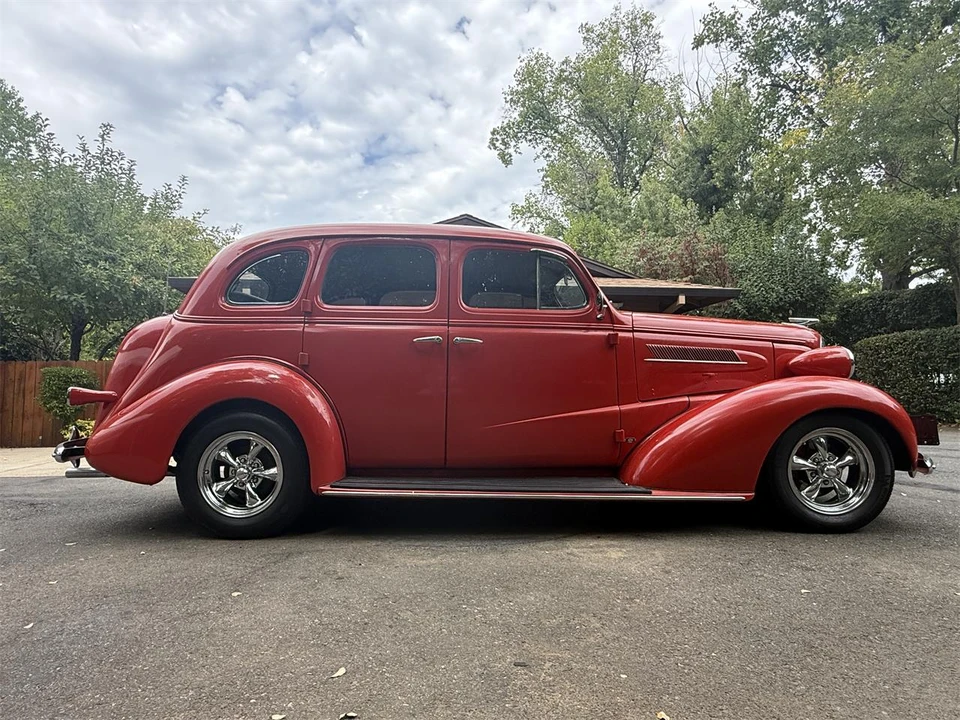 1937 Chevrolet Standard & Master & Master Deluxe & Special Deluxe - Image 19 of 31