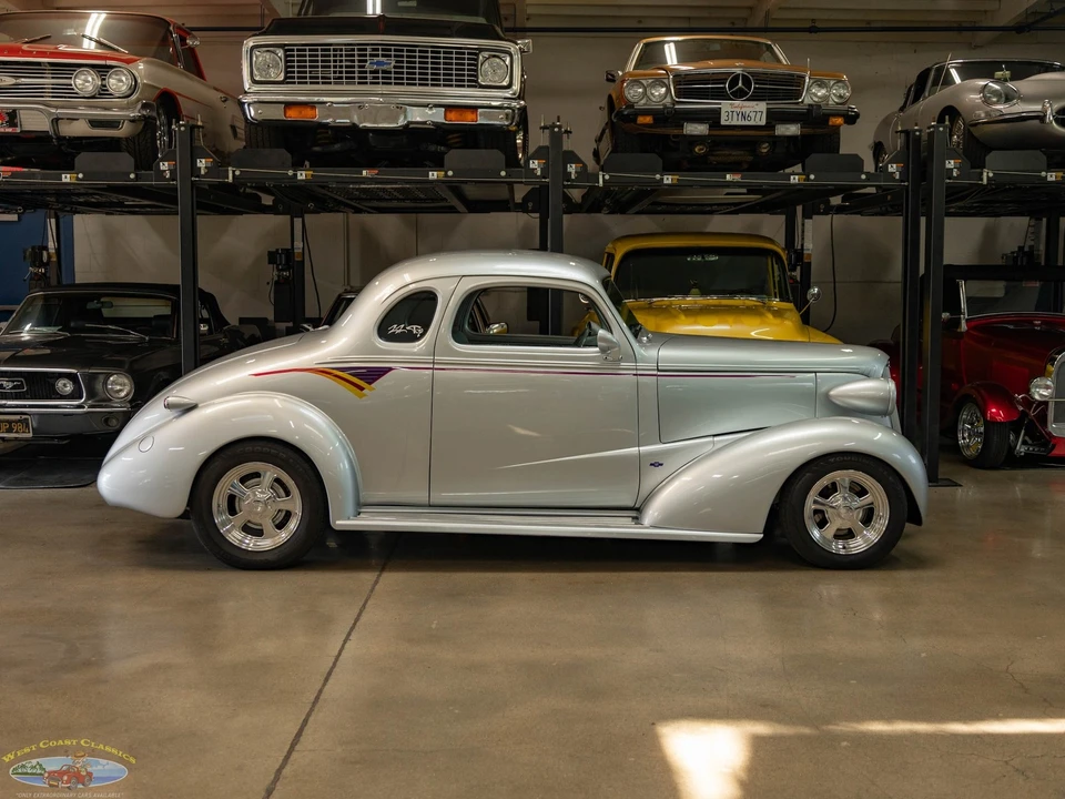 1937 Chevrolet Special & Deluxe & Fleetline - Image 3 of 31