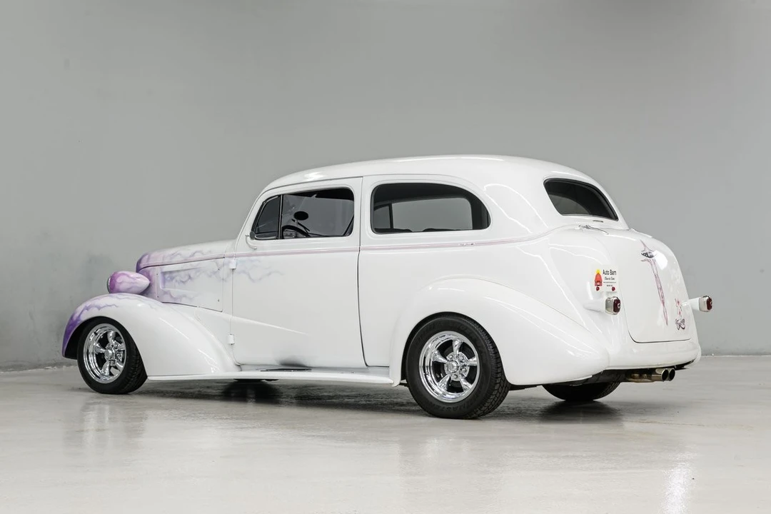 1937 Chevrolet Standard & Master & Master Deluxe & Special Deluxe - Image 4 of 31